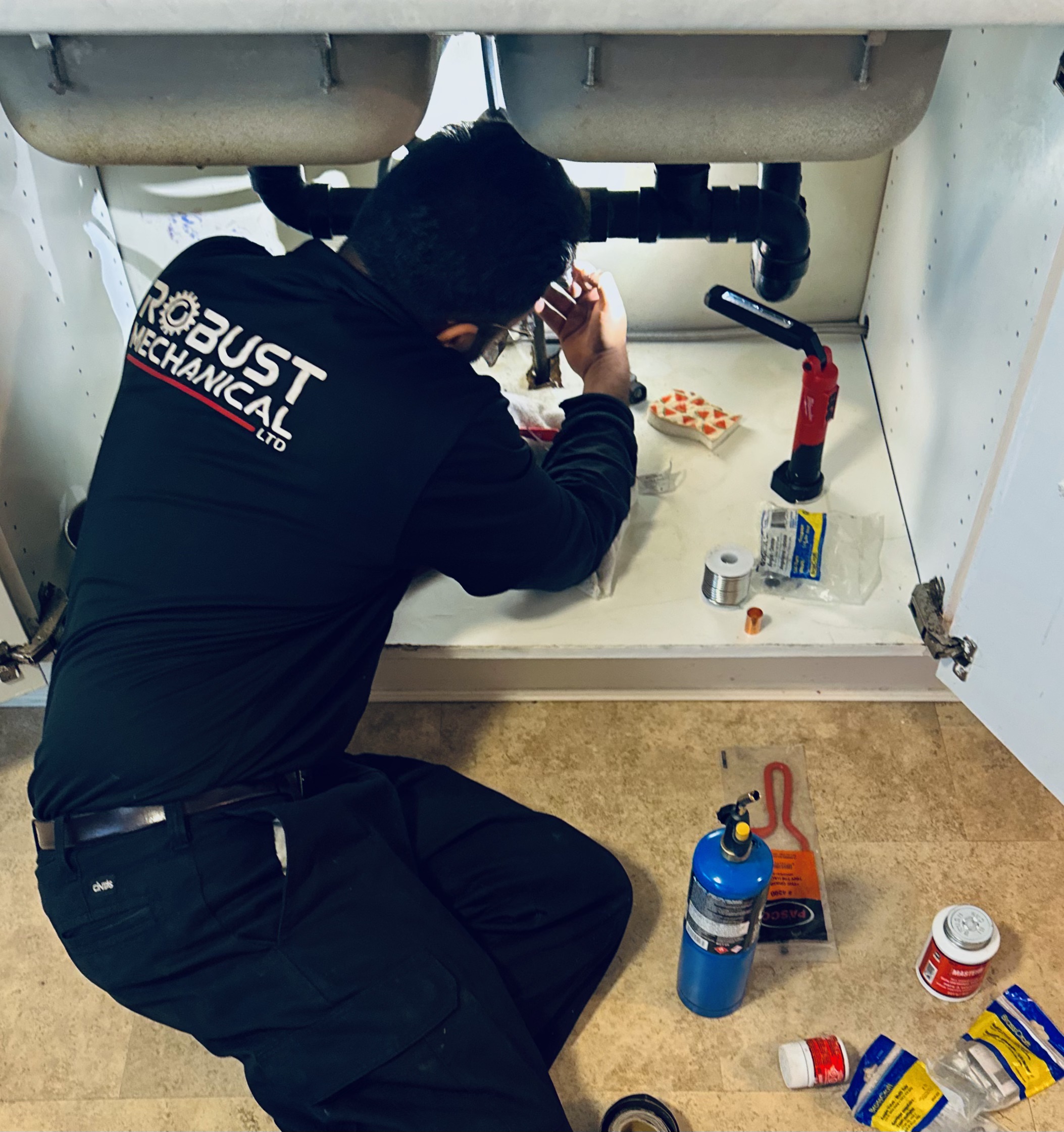 Robust Mechanical team at work